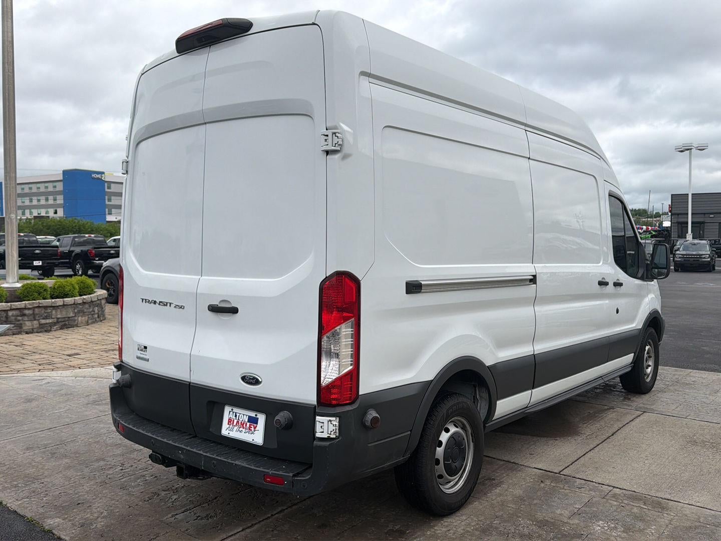 2018 Ford Transit Van T-250 148 HI RF 9000 GVW