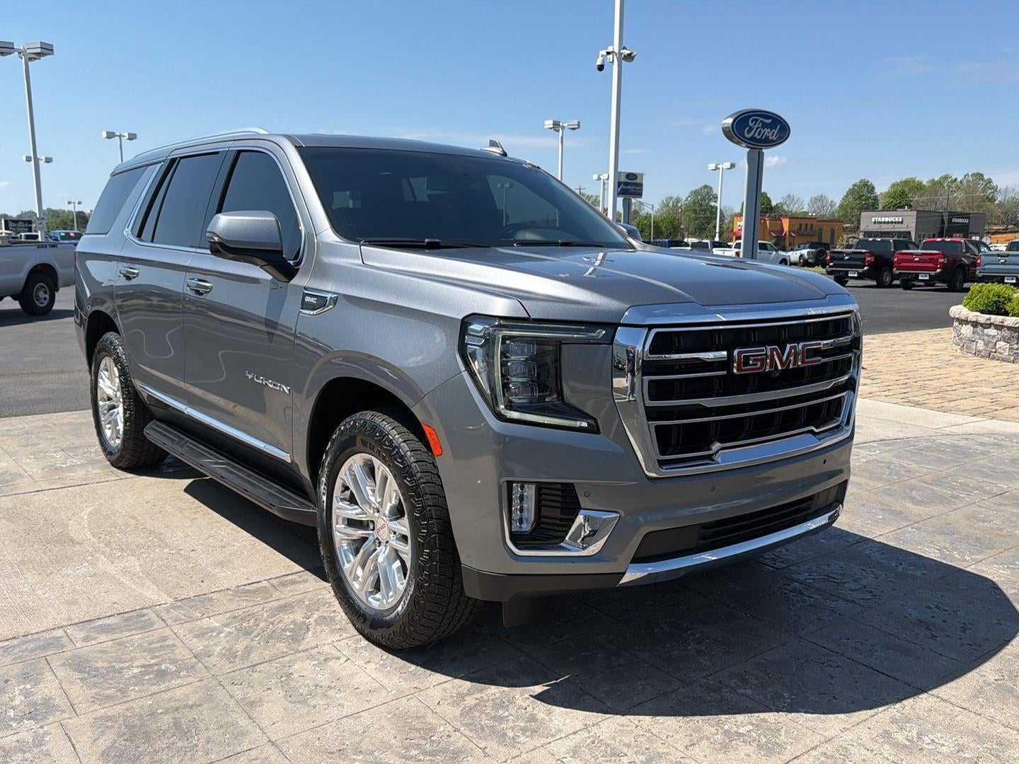 2022 GMC Yukon SLT