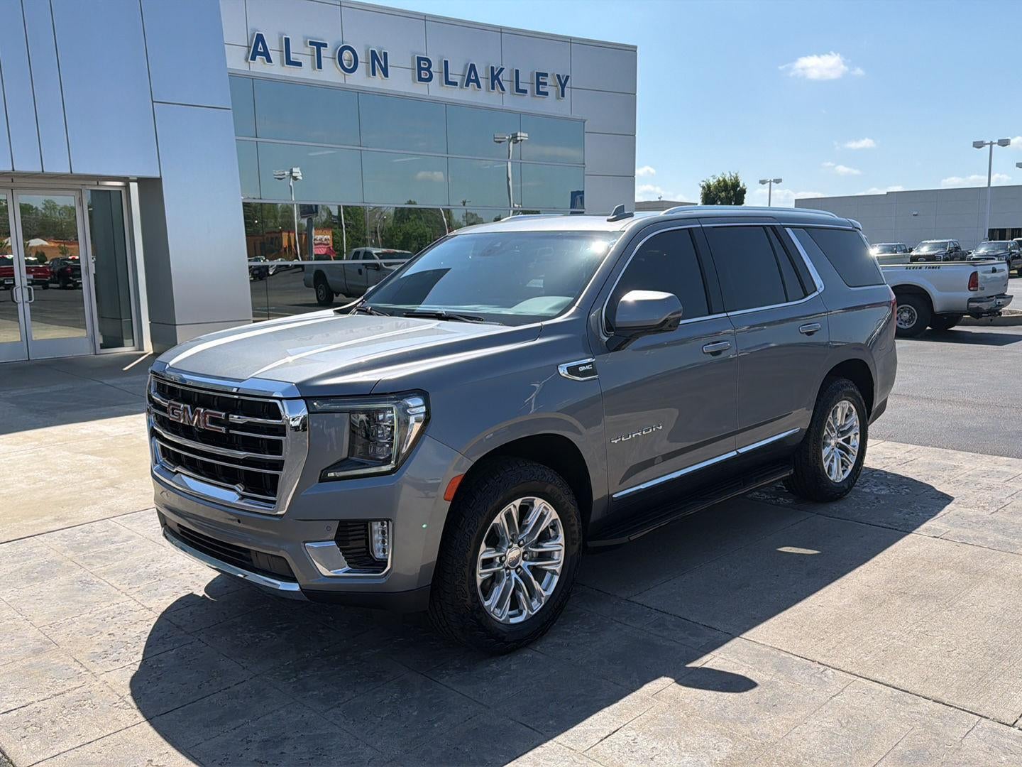 2022 GMC Yukon SLT