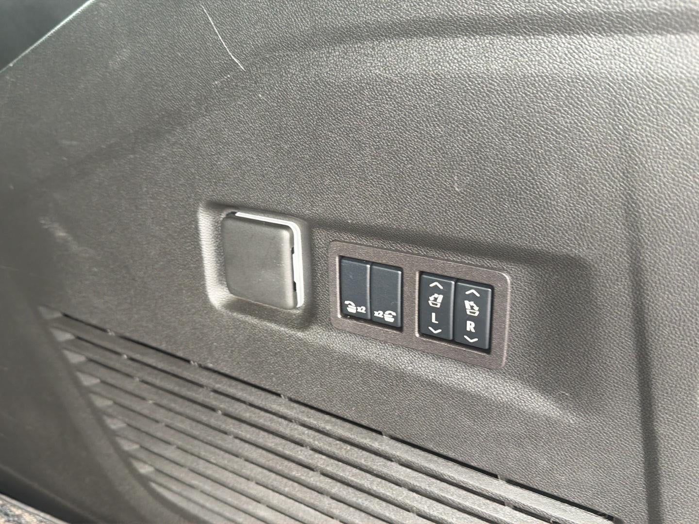 2024 GMC Yukon XL Denali Ultimate