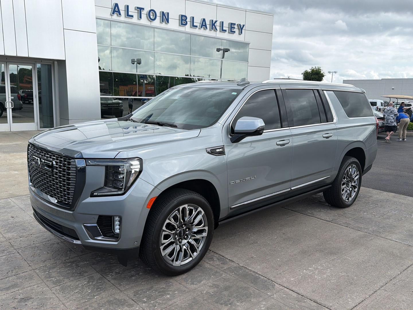 2024 GMC Yukon XL Denali Ultimate