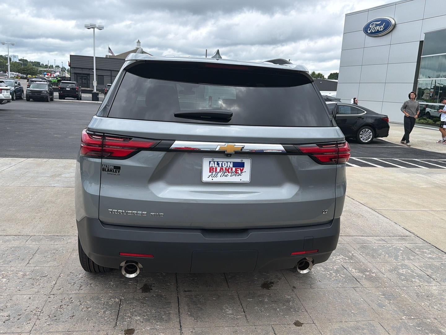 2023 Chevrolet Traverse LT Cloth