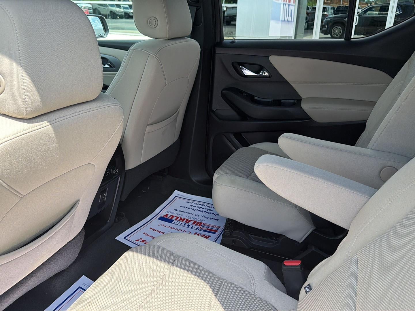 2023 Chevrolet Traverse LT Cloth