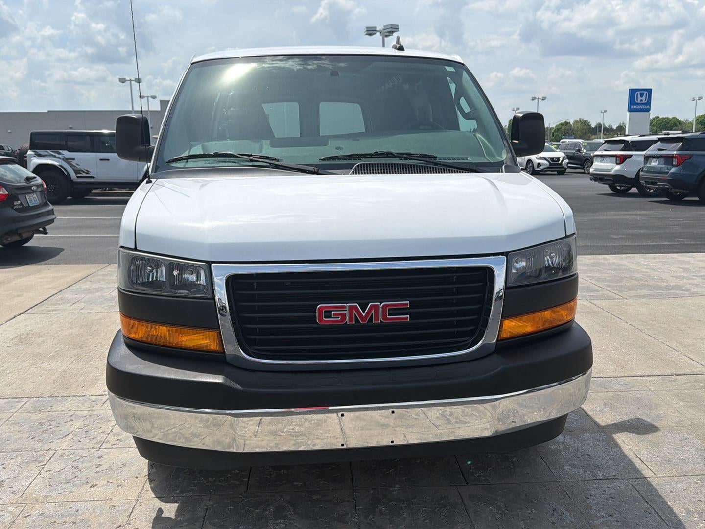 2021 GMC Savana Cargo Van RWD 2500 135