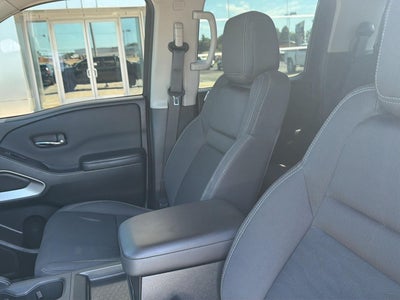 2024 Nissan Frontier SV