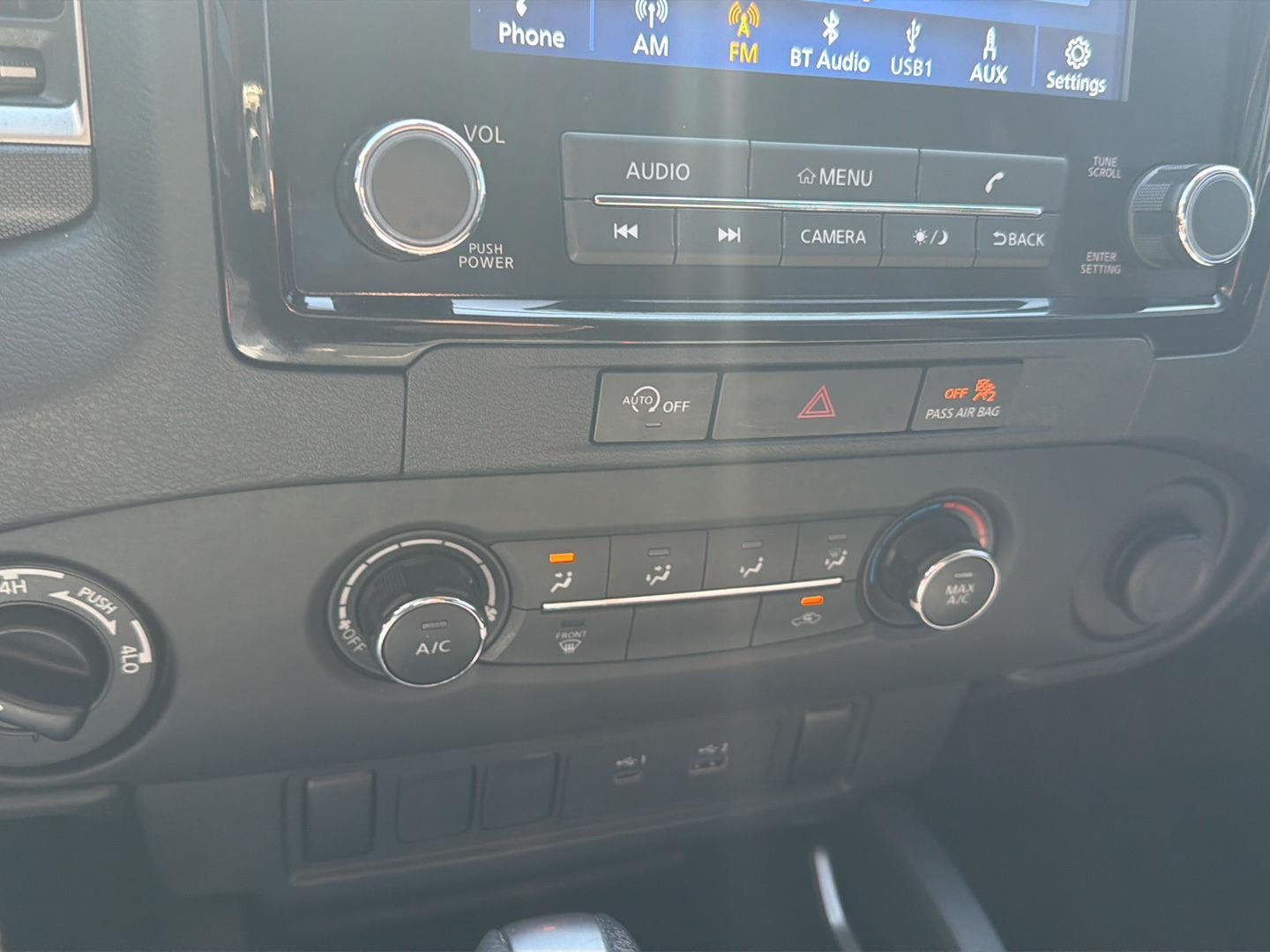 2024 Nissan Frontier SV