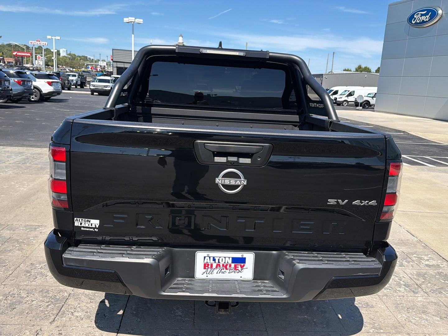 2024 Nissan Frontier SV