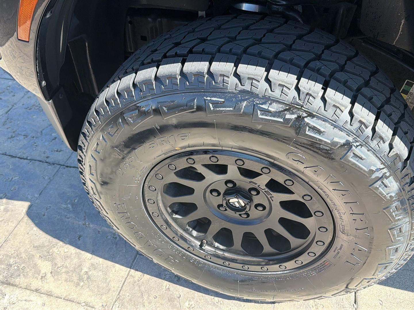 2024 Nissan Frontier SV