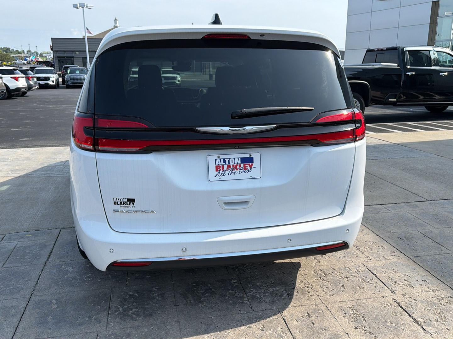 2024 Chrysler Pacifica Touring L