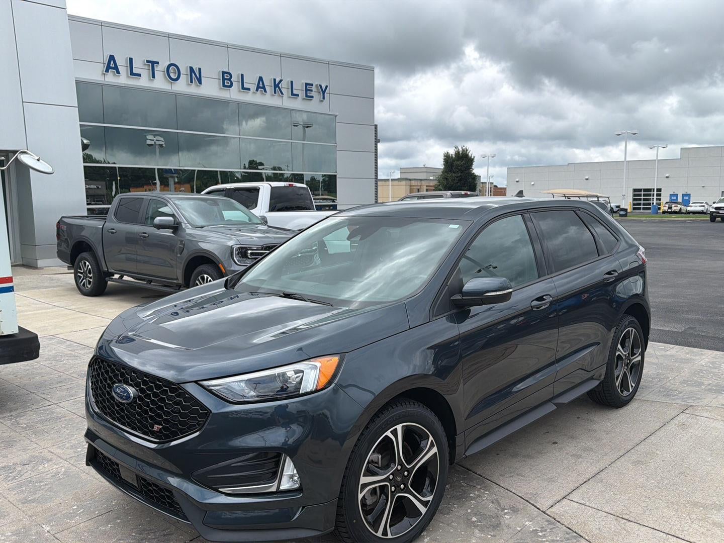 2023 Ford Edge ST