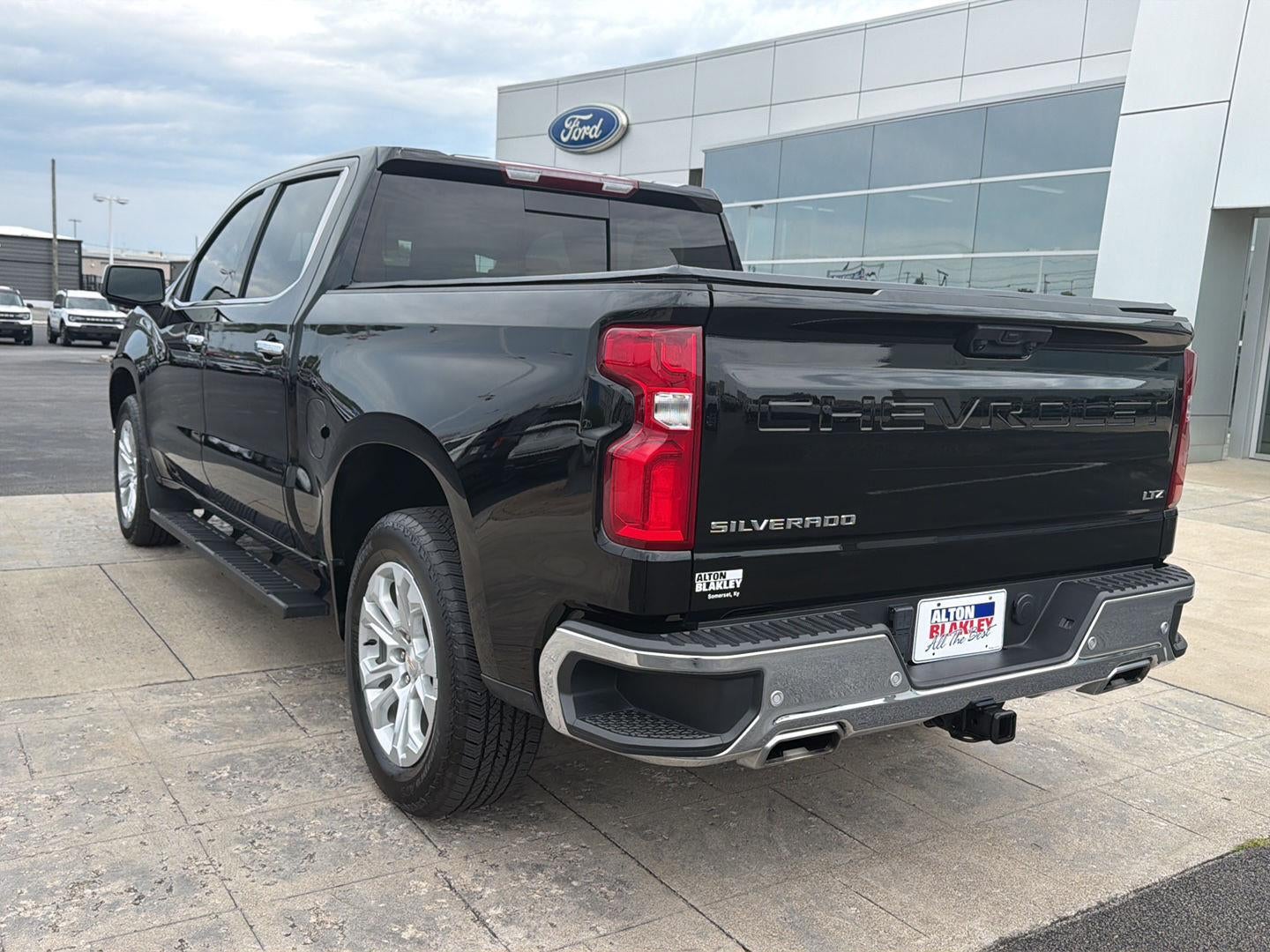 2024 Chevrolet Silverado 1500 LTZ