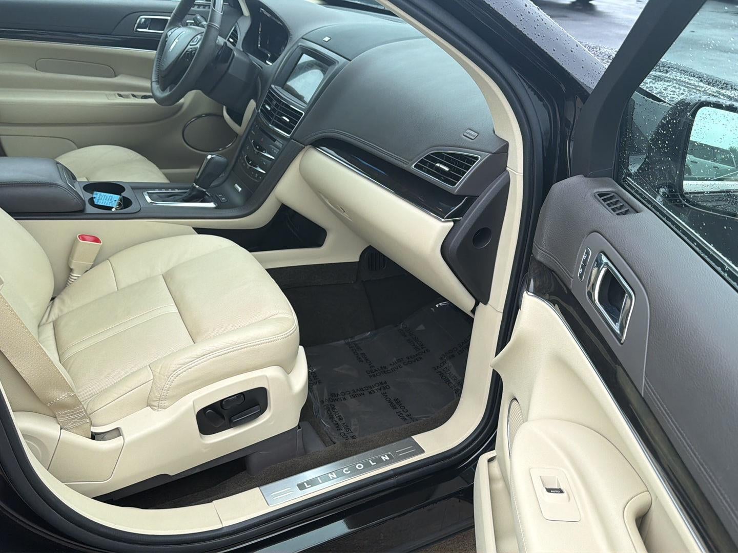 2019 Lincoln MKT Reserve