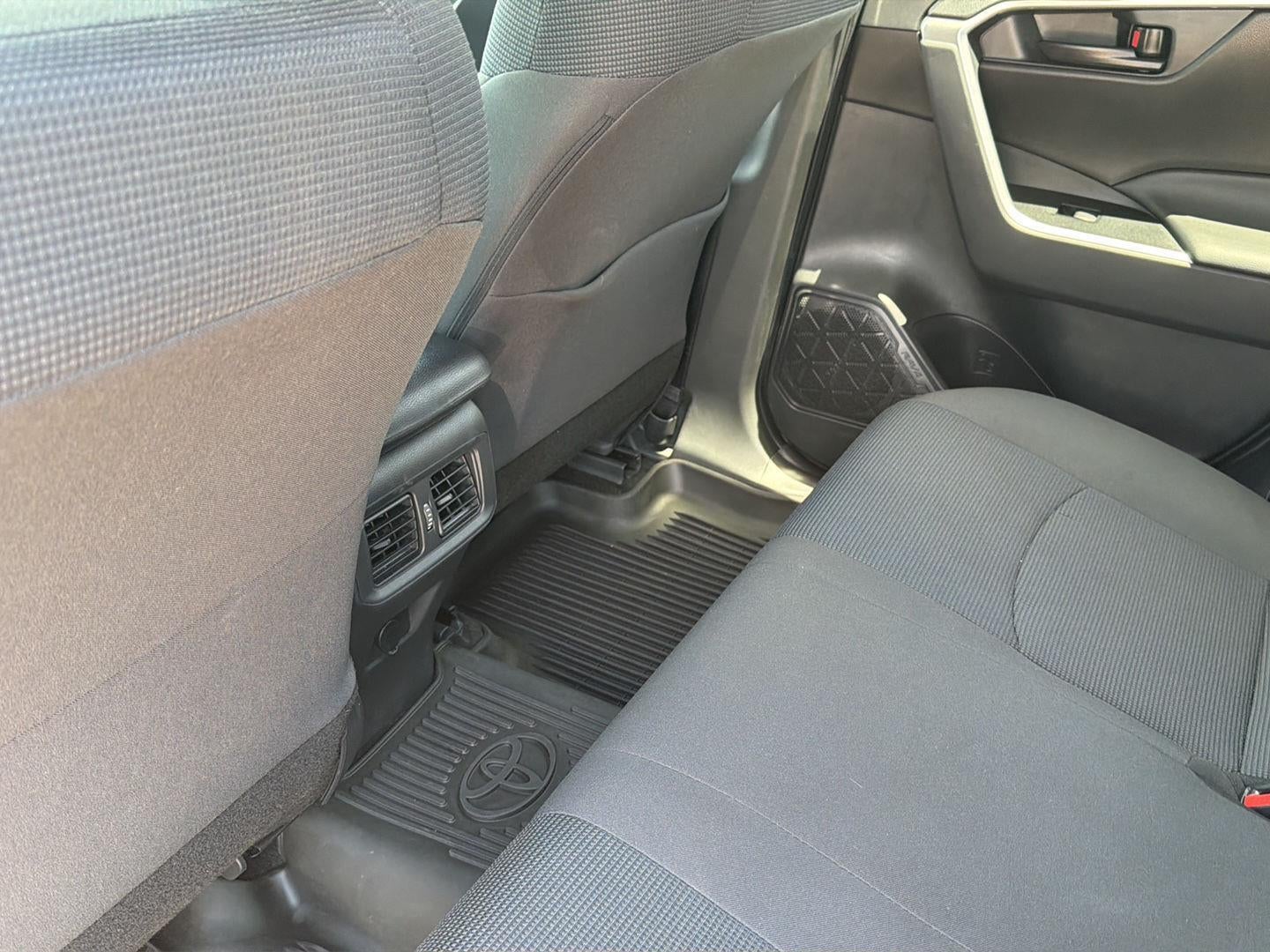 2023 Toyota RAV4 LE AWD