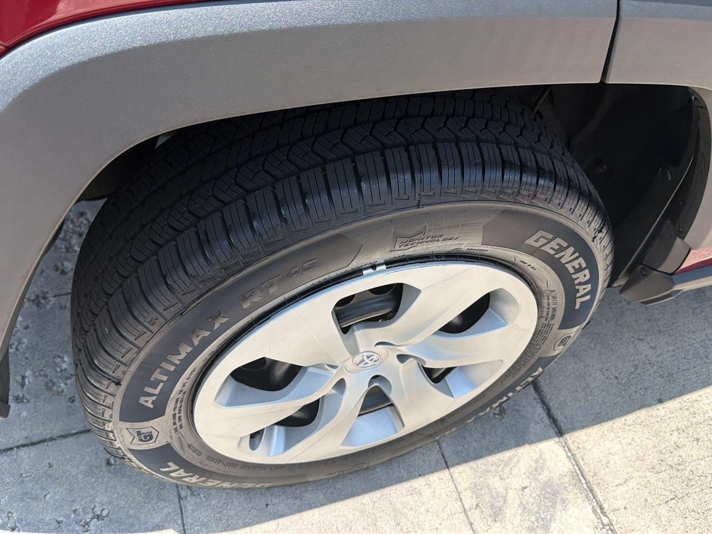 2023 Toyota RAV4 LE AWD