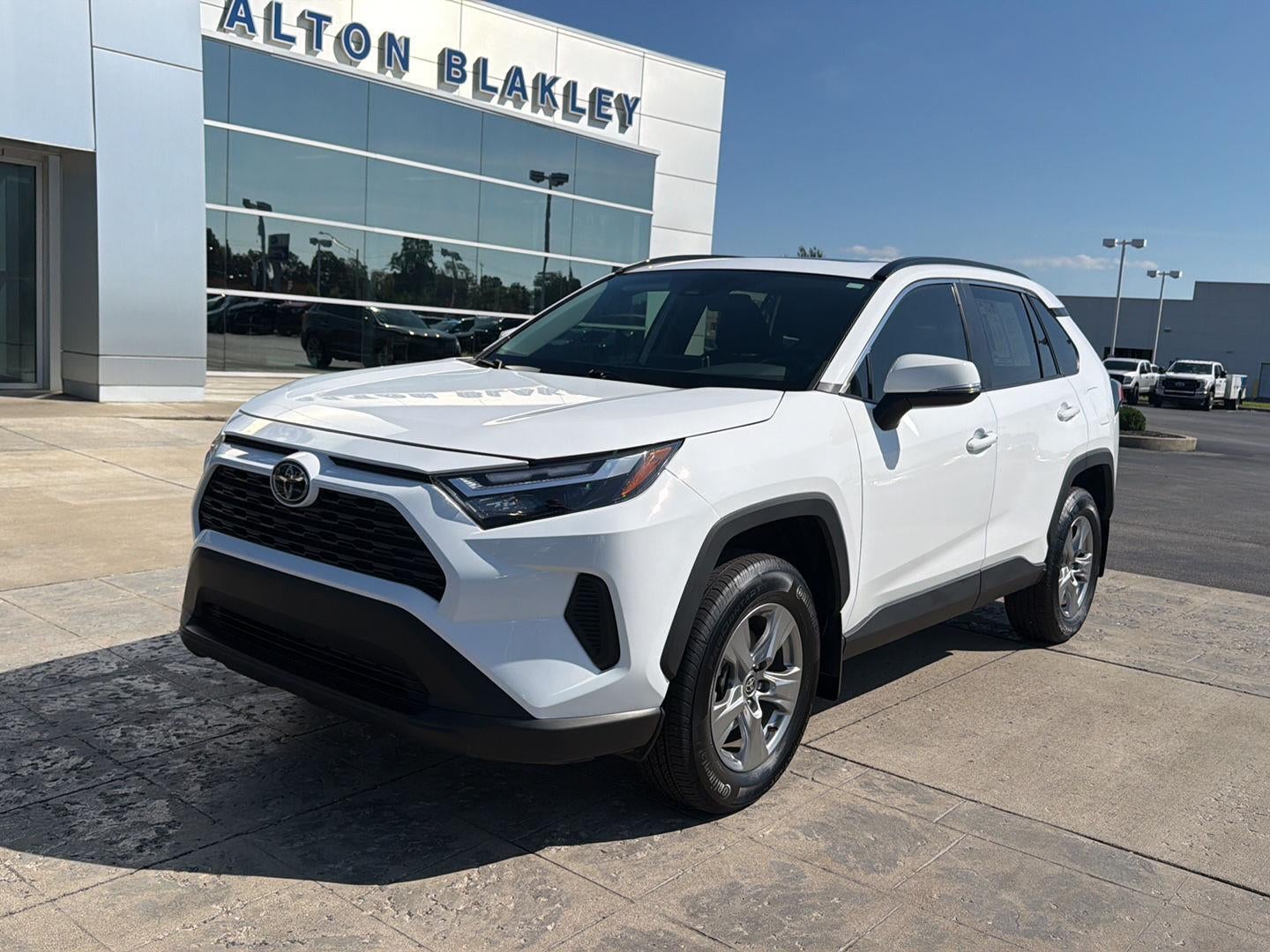 2024 Toyota RAV4 XLE