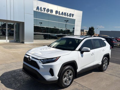 2024 Toyota RAV4 XLE