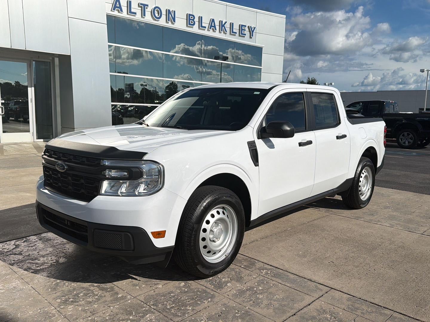 2024 Ford Maverick XL