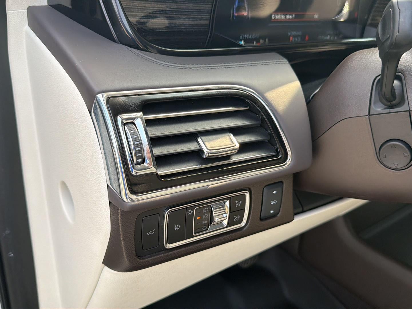 2024 Lincoln Navigator Black Label