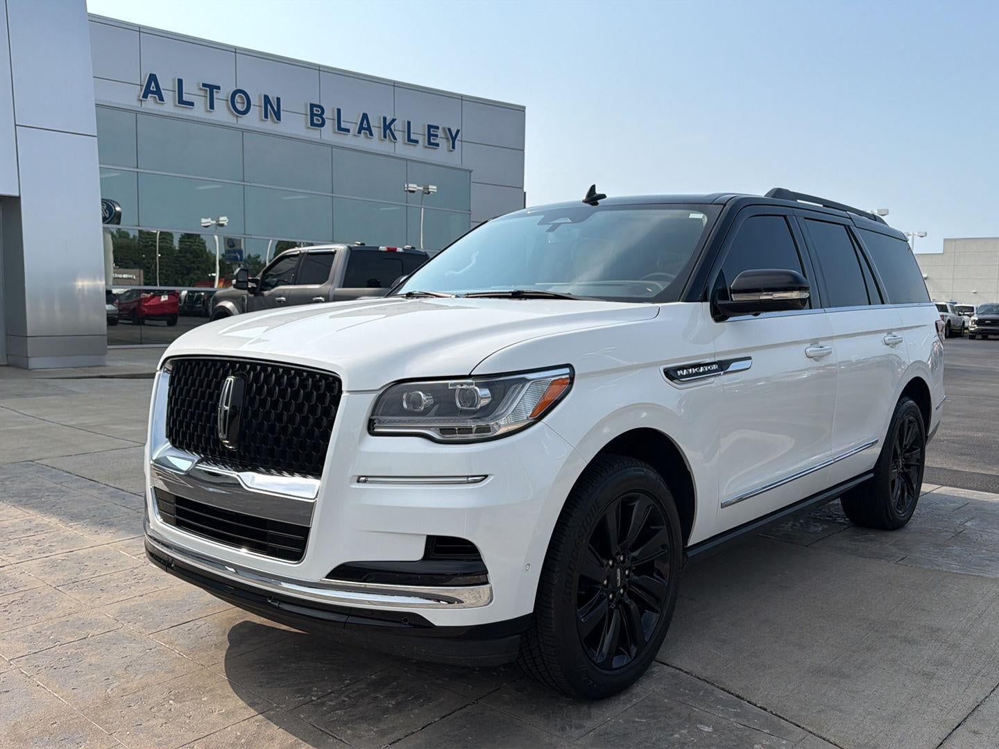 2024 Lincoln Navigator Black Label