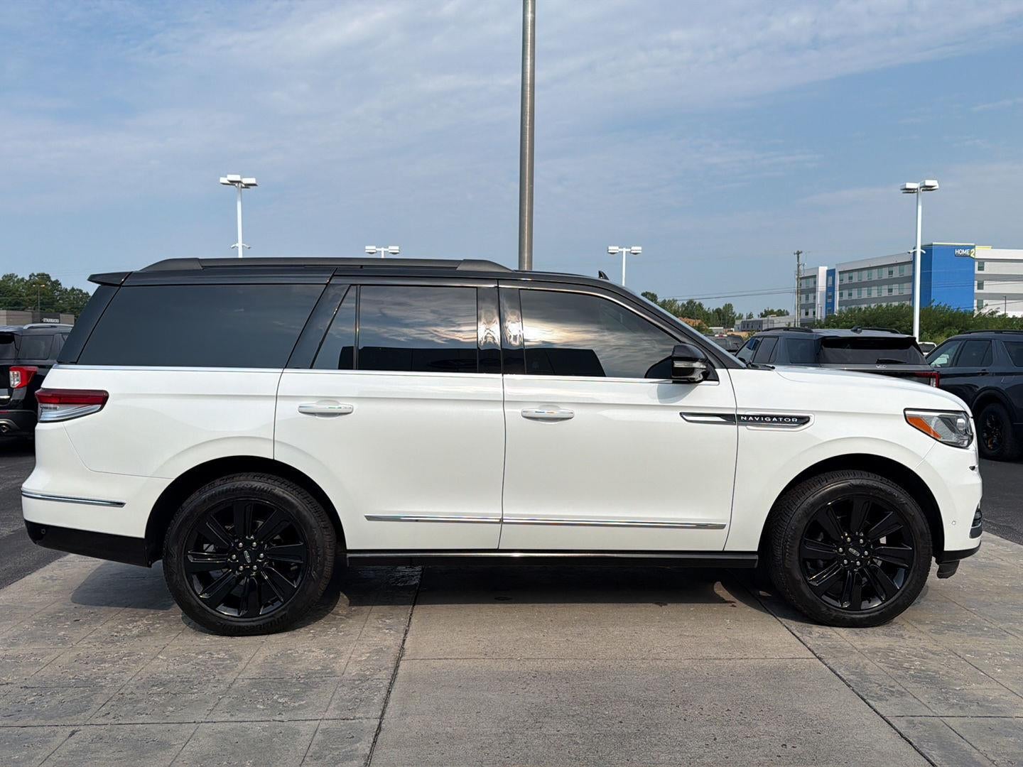 2024 Lincoln Navigator Black Label