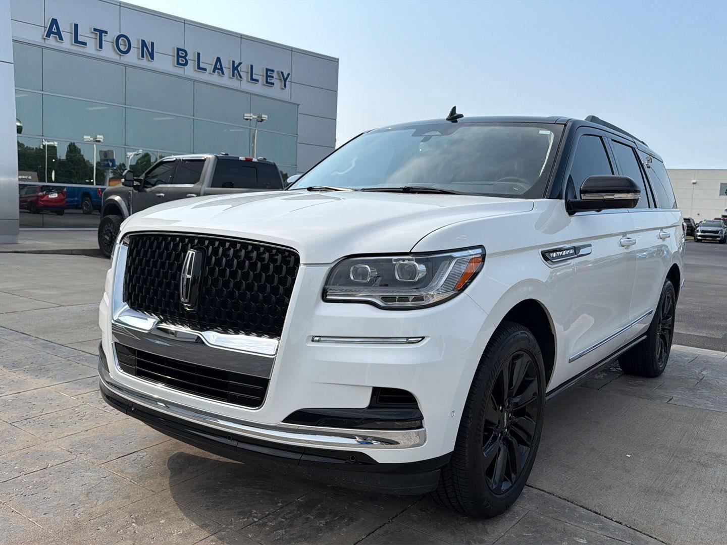 2024 Lincoln Navigator Black Label
