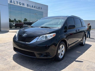 2017 Toyota Sienna LE 8-Passenger