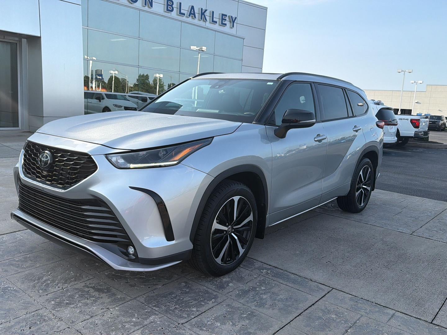 2022 Toyota Highlander XSE