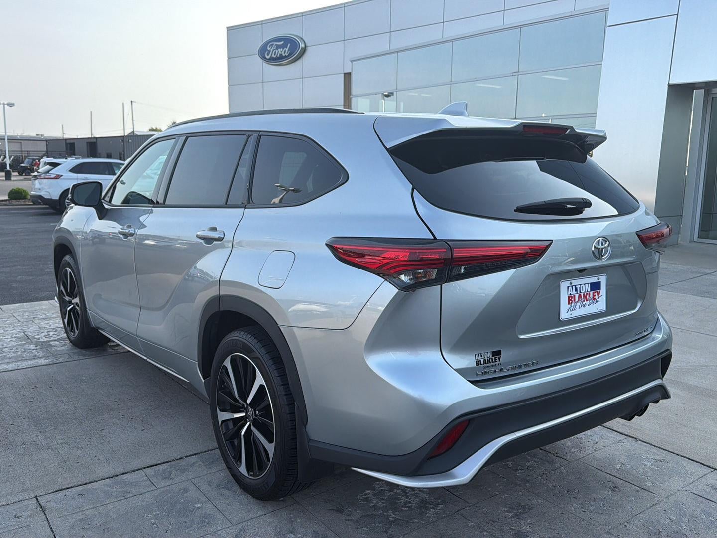 2022 Toyota Highlander XSE