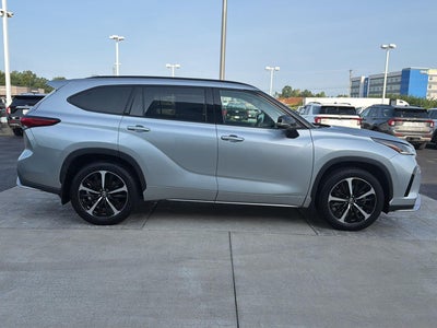 2022 Toyota Highlander XSE