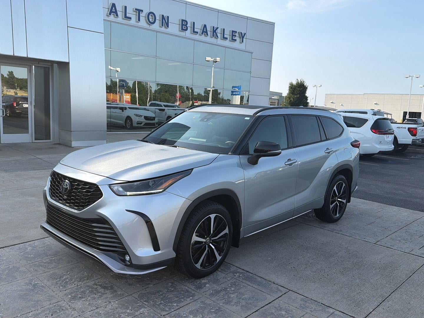 2022 Toyota Highlander XSE