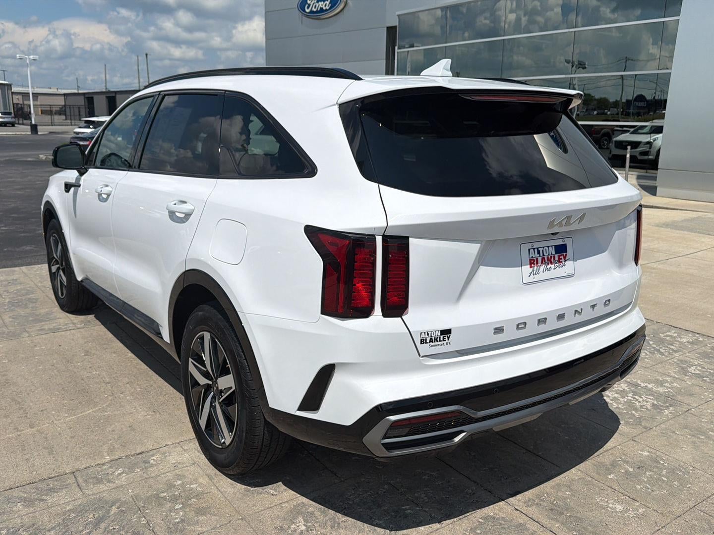 2022 Kia Sorento S