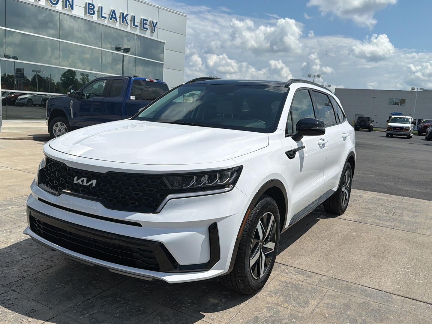 2022 Kia Sorento S