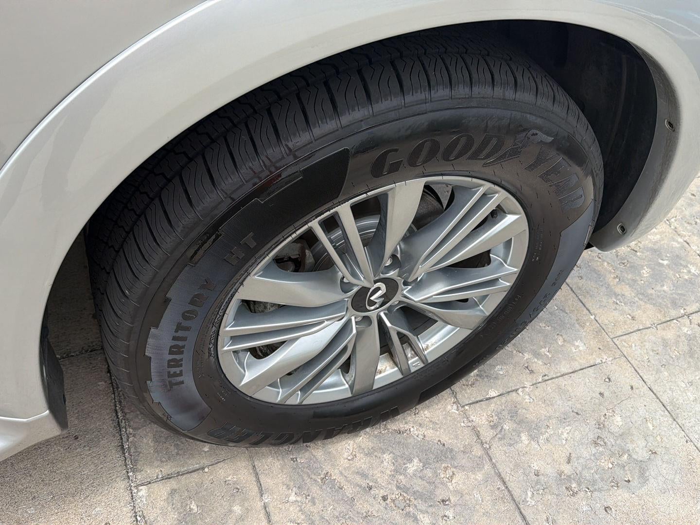2021 INFINITI QX80 LUXE