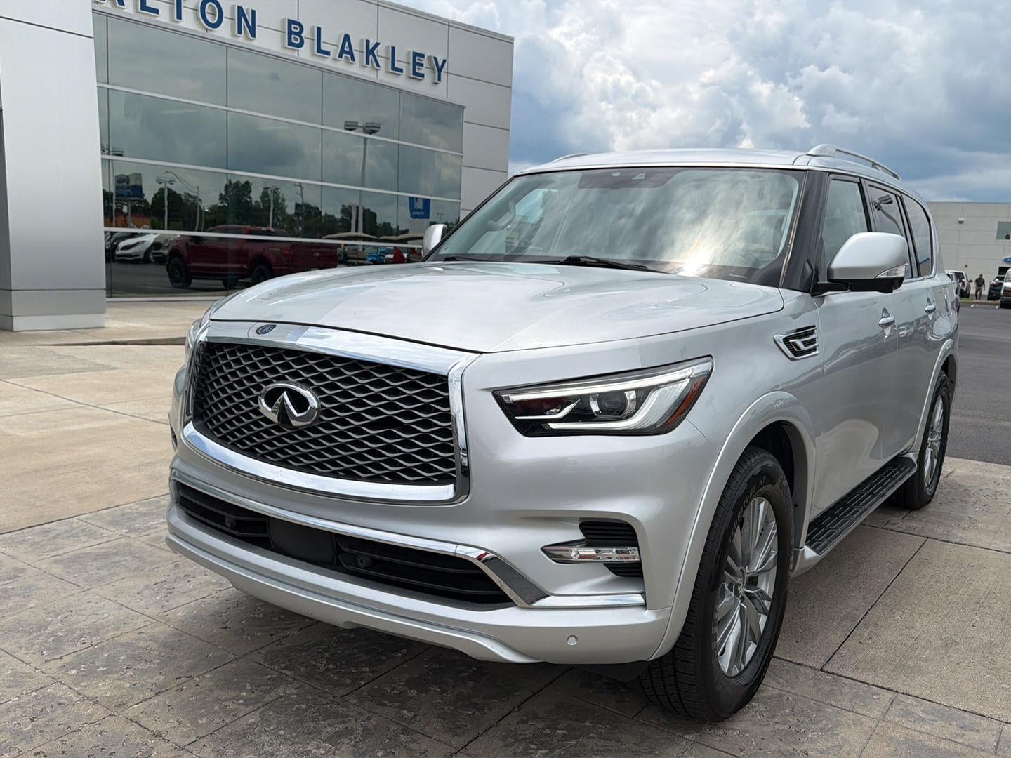 2021 INFINITI QX80 LUXE