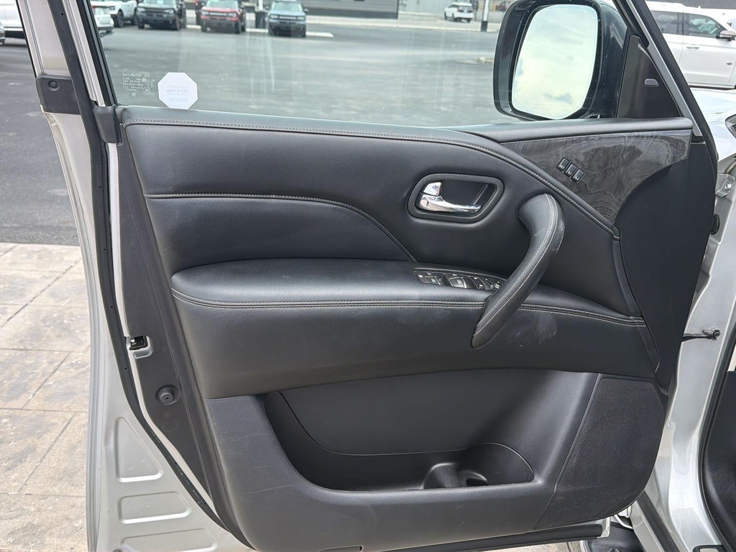 2021 INFINITI QX80 LUXE