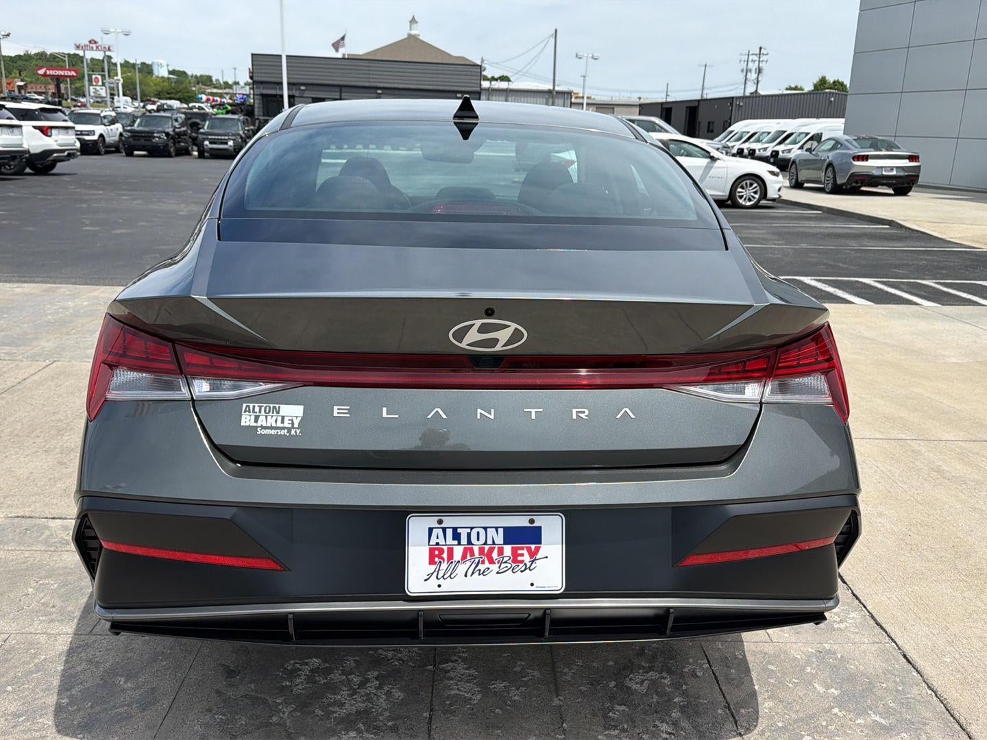 2025 Hyundai Elantra SEL Convenience