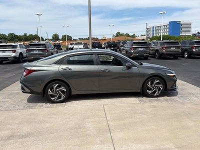 2025 Hyundai Elantra SEL Convenience