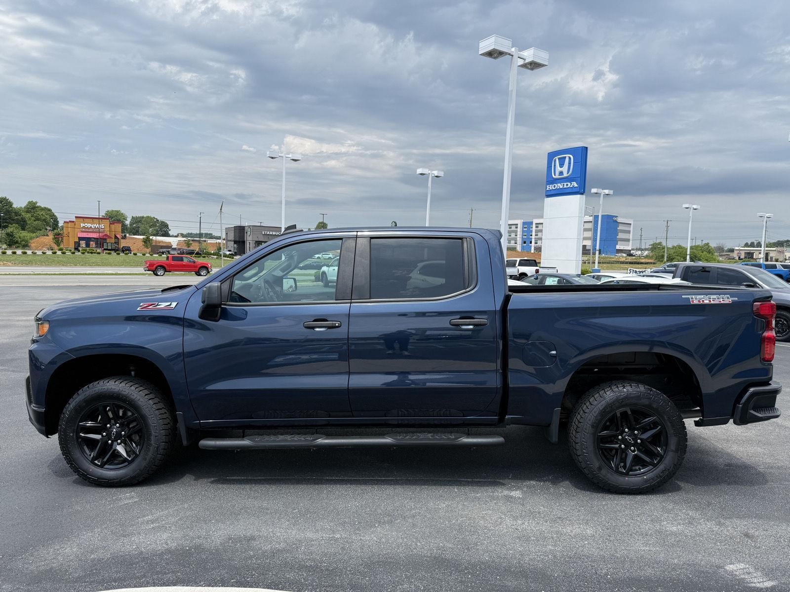2021 Chevrolet Silverado 1500 Custom Trail Boss