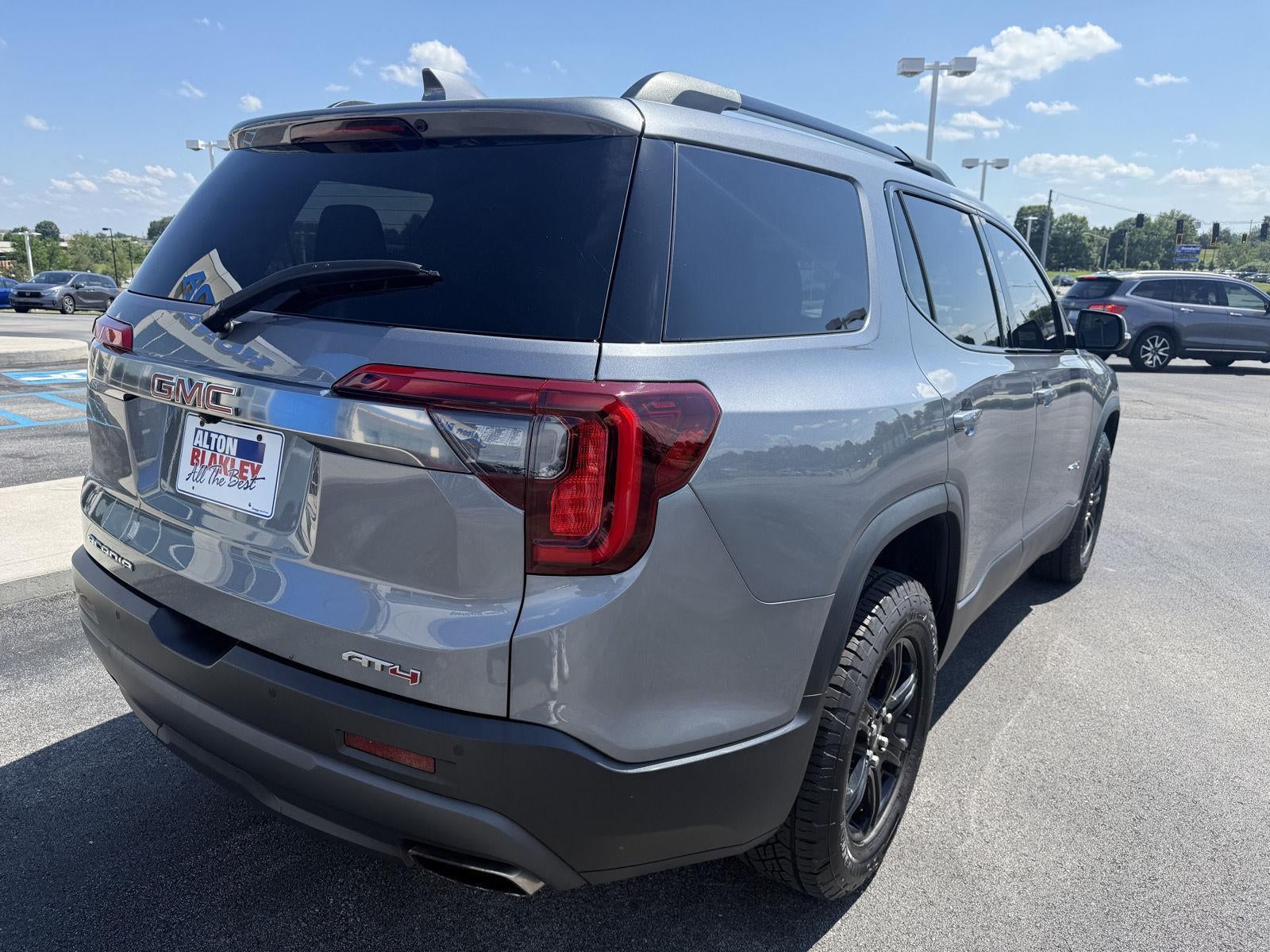 2020 GMC Acadia AT4
