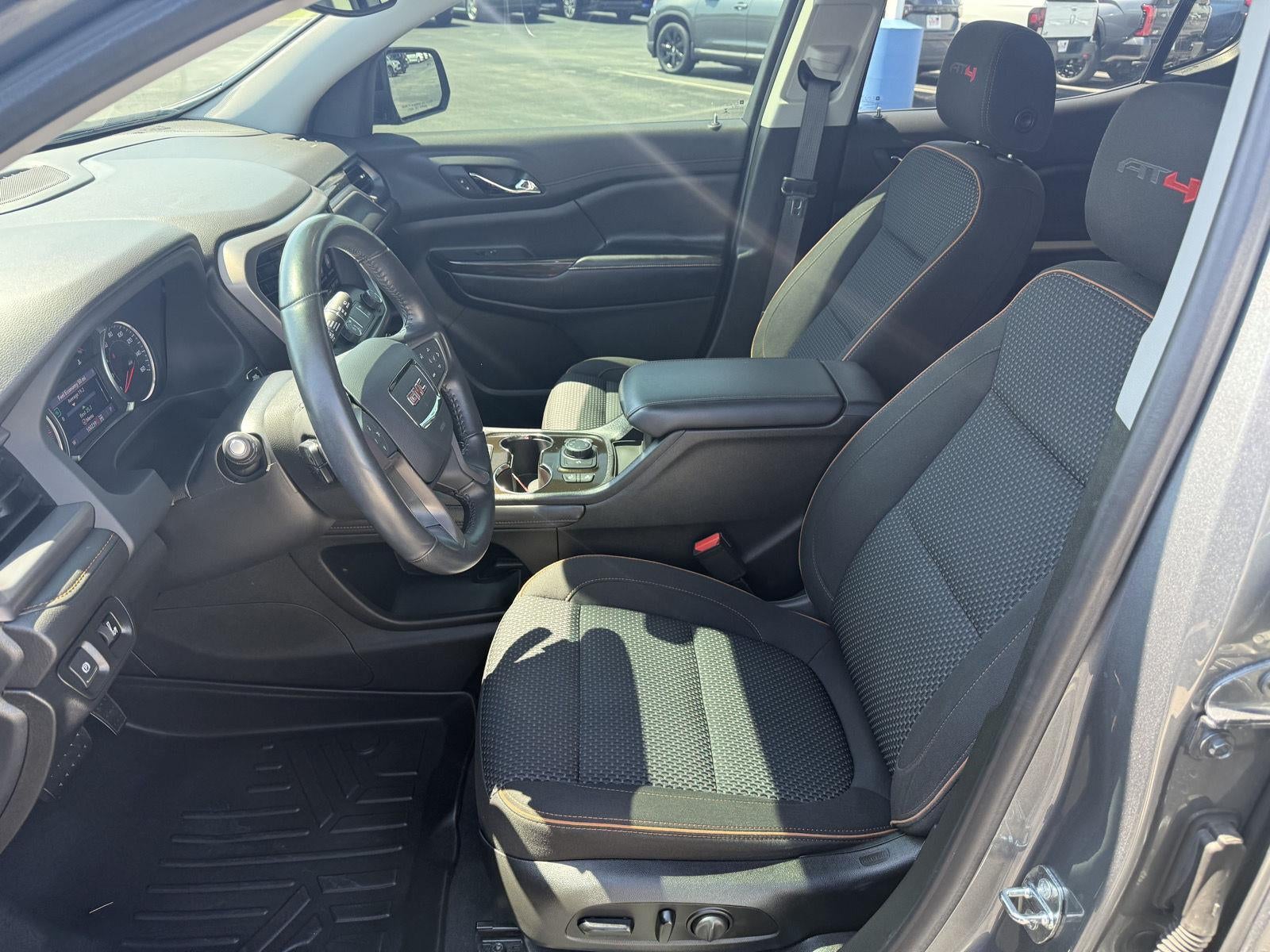2020 GMC Acadia AT4