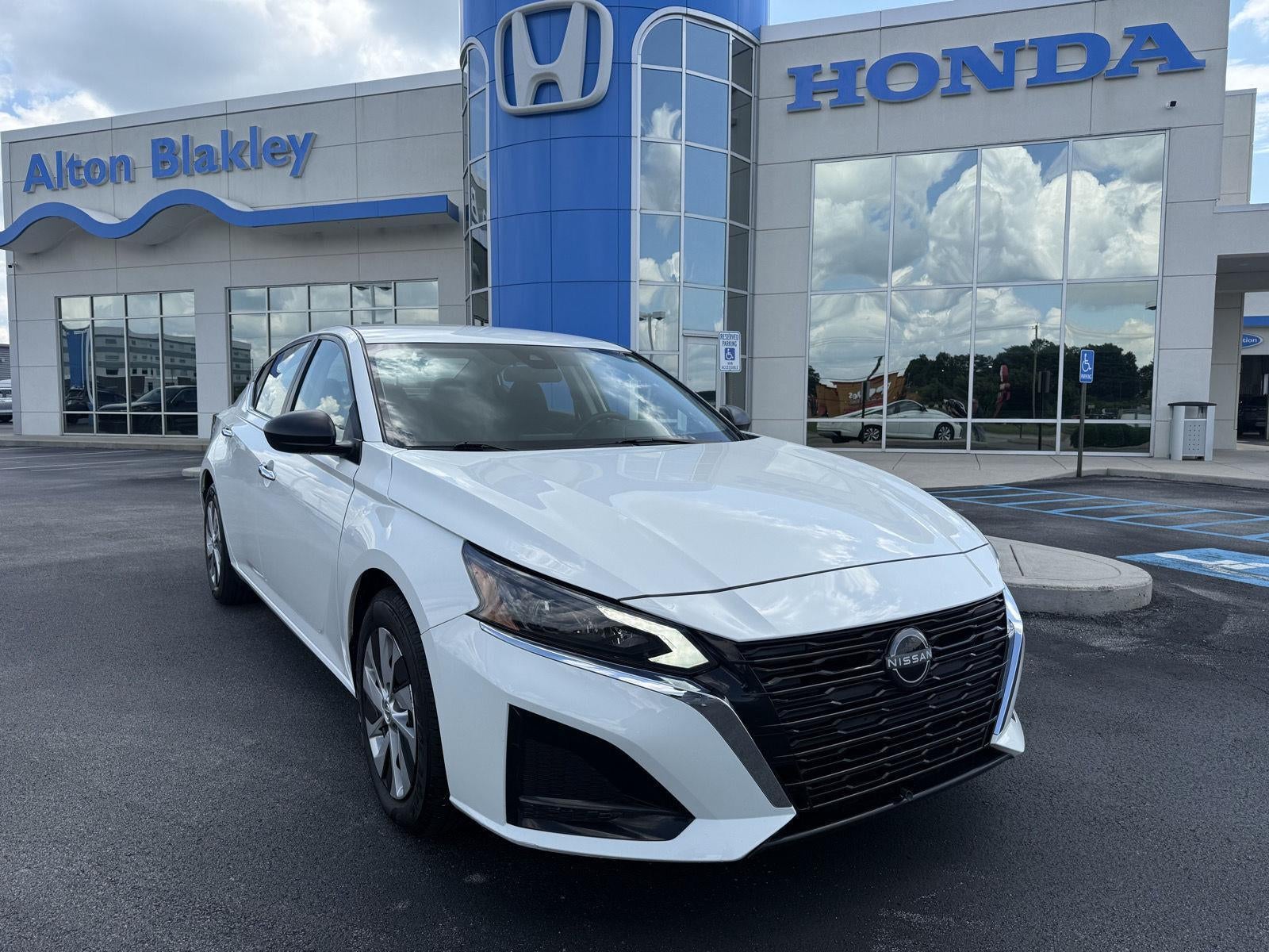 2024 Nissan Altima 2.5 S