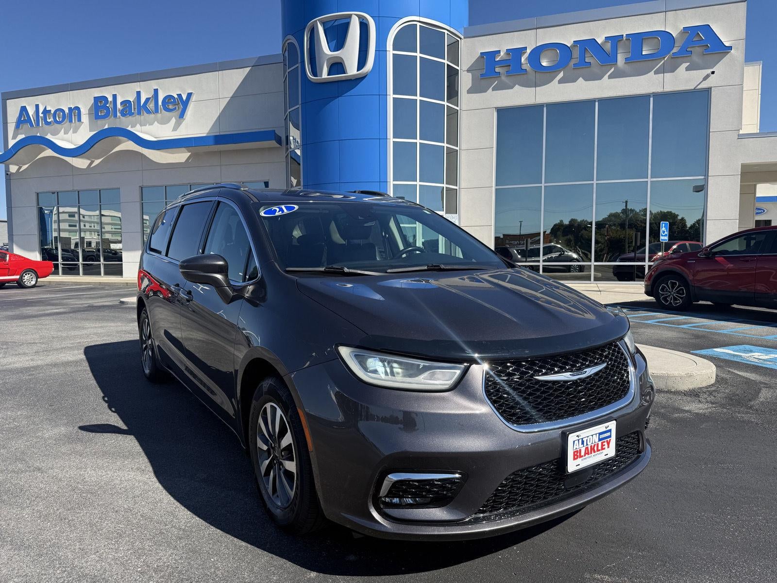 2021 Chrysler Pacifica Touring L