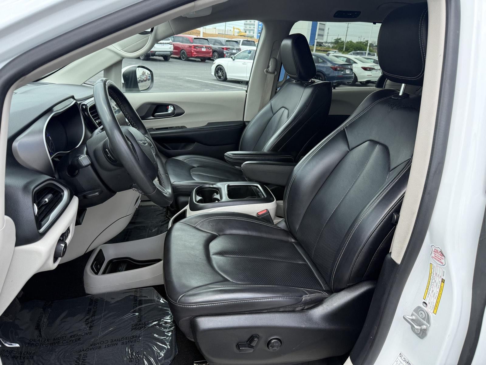 2023 Chrysler PACIFICA TOURING L FWD