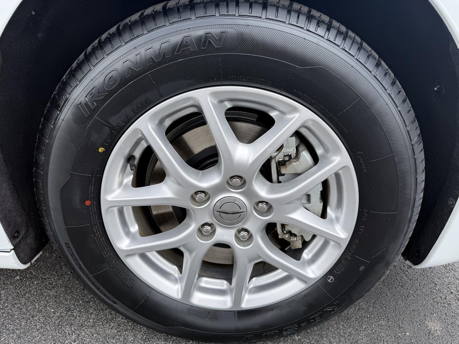 2023 Chrysler PACIFICA TOURING L FWD