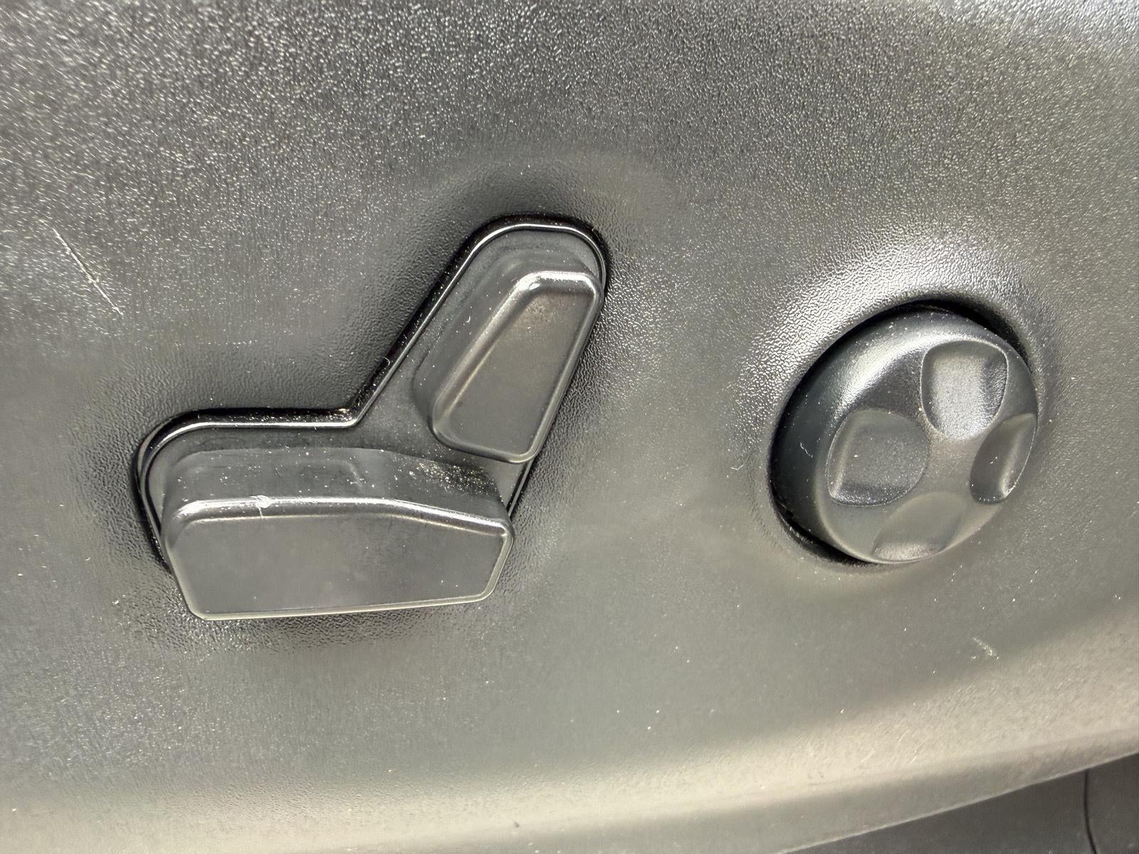 2023 Chrysler PACIFICA TOURING L FWD