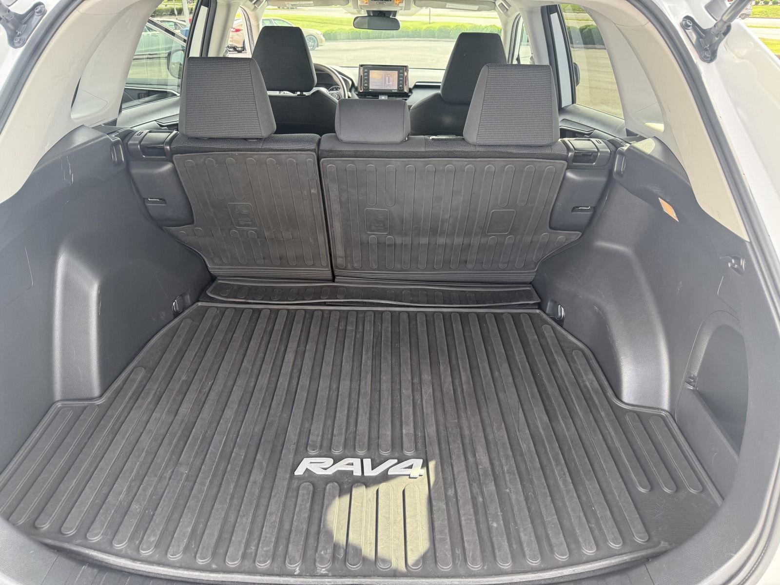2021 Toyota RAV4 Hybrid LE