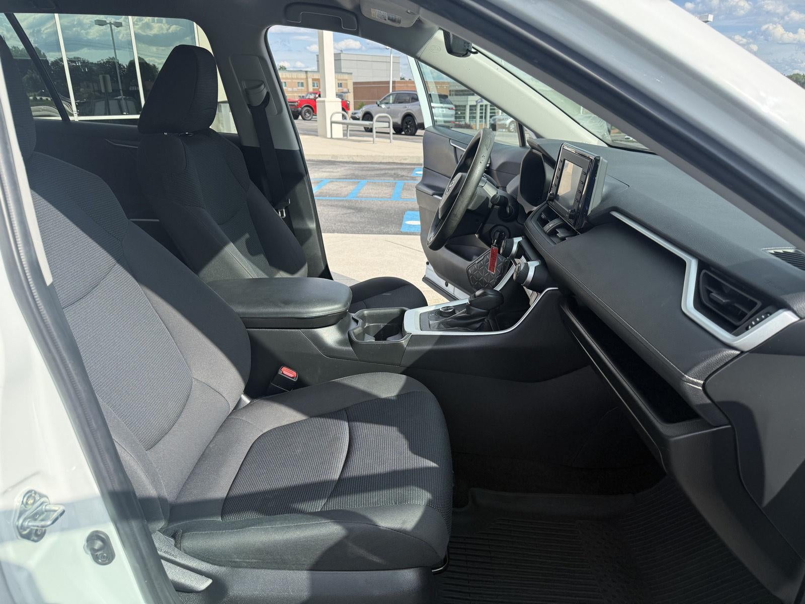 2021 Toyota RAV4 Hybrid LE