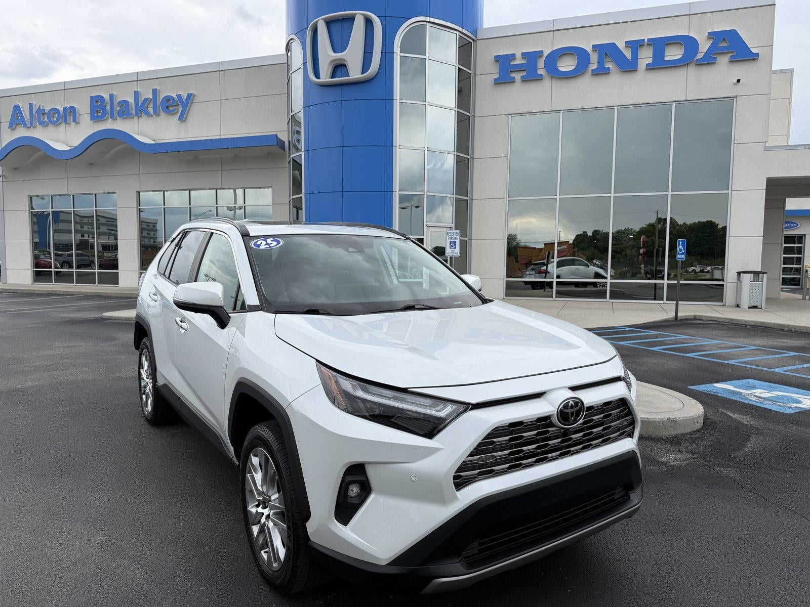 2025 Toyota RAV4 Limited