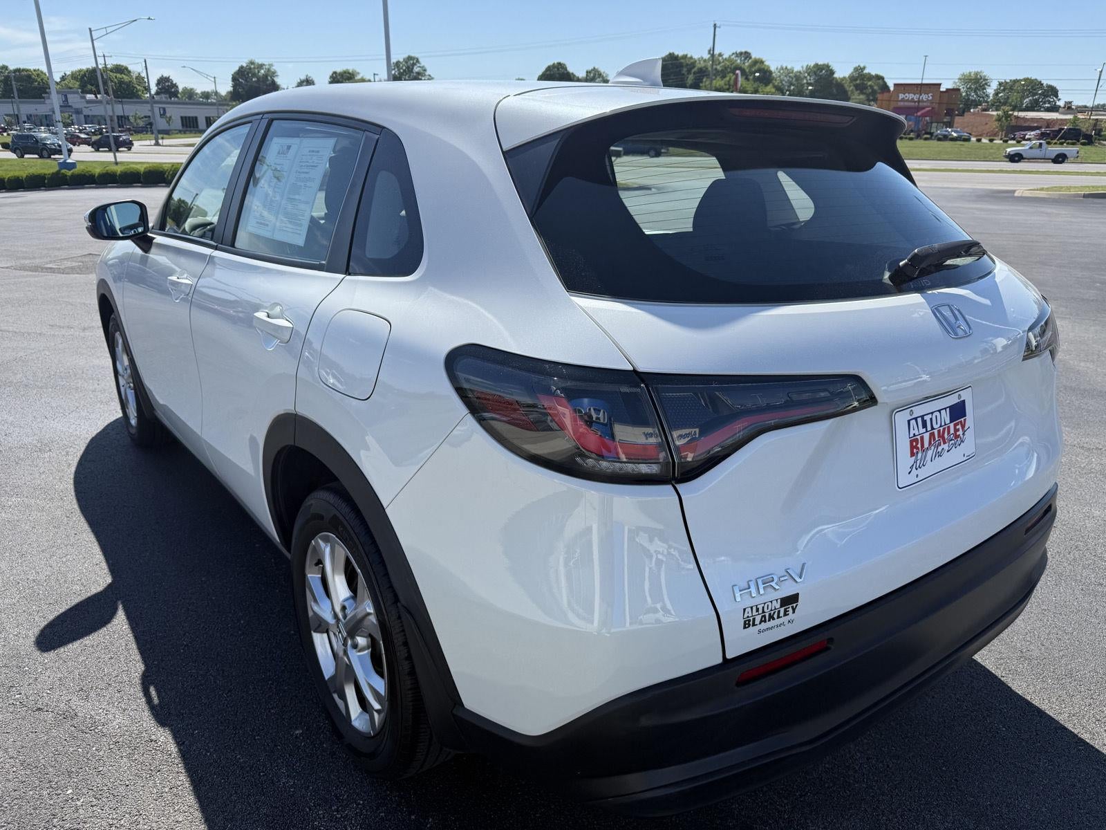 2023 Honda HR-V LX