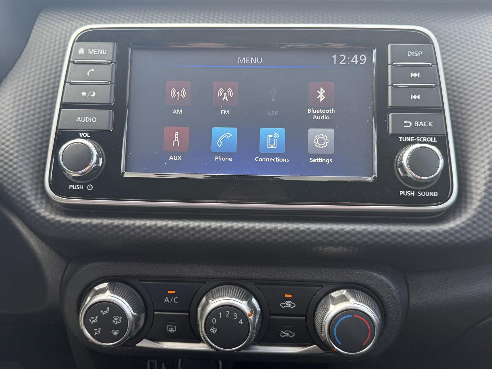 2024 Nissan Kicks S